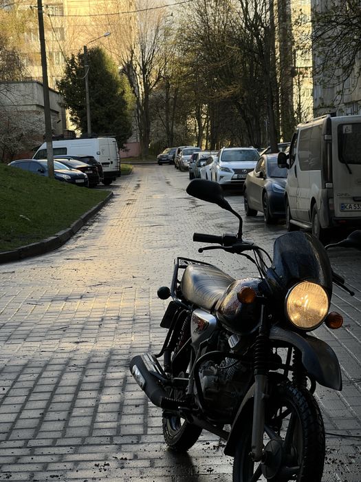 Продам Bajaj boxer 125