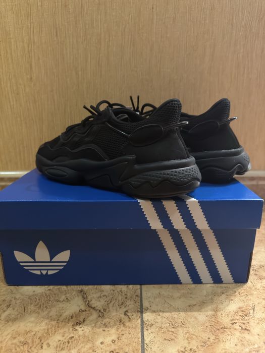 Кросівки Adidas Ozweego EE6999