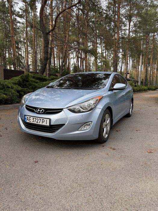 Продам hyundai elantra 2011