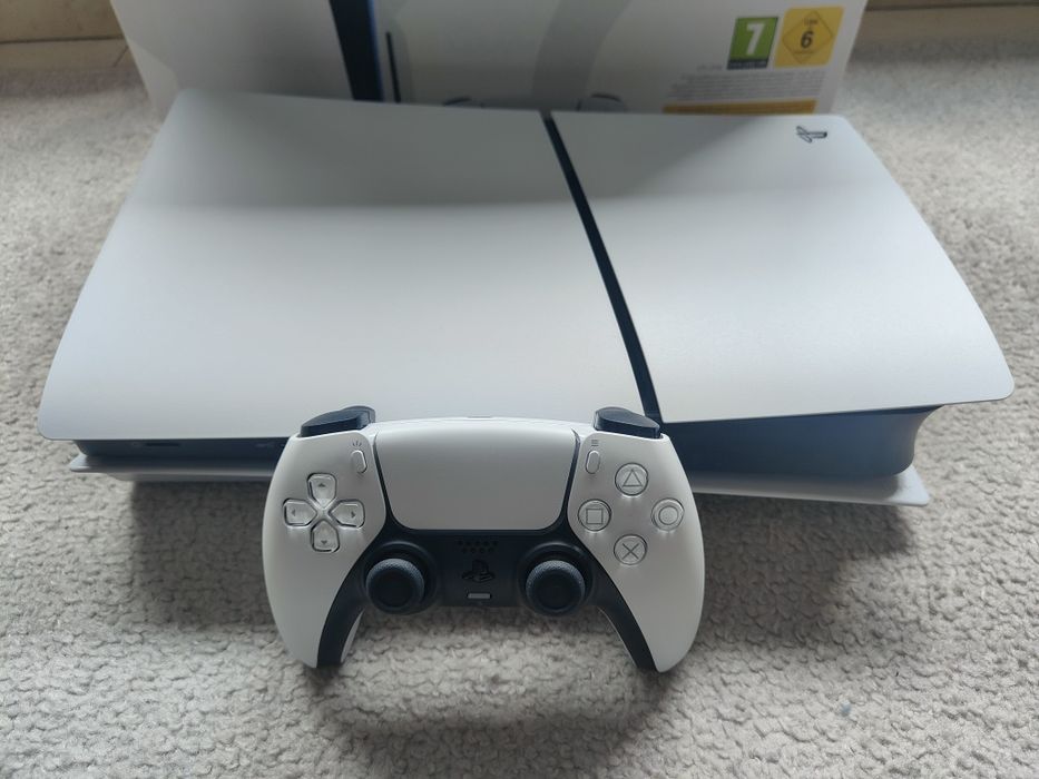 Consola PS5 Slim Standard 1TB