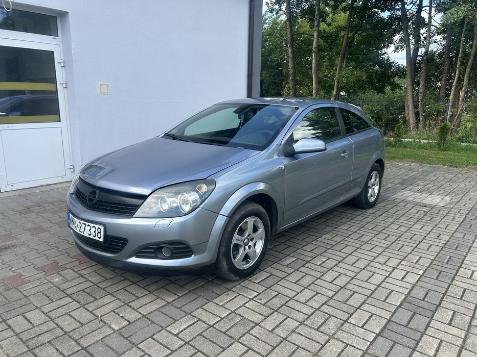 Opel Astra GTC 1.3 CDTI