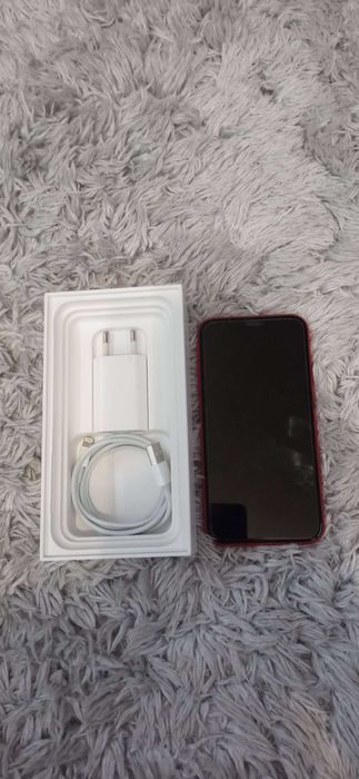 Iphone 11 128GB  76% Red