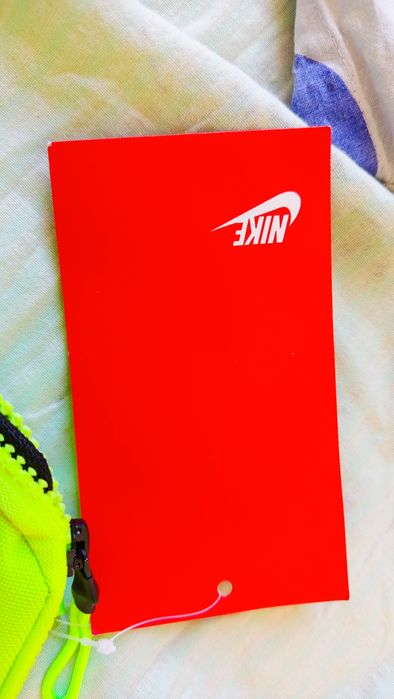 Torebka Nike neonowa