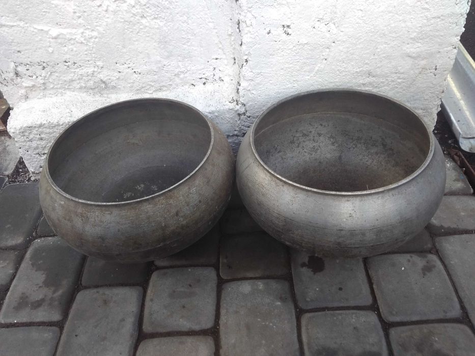Казан алюминиевый б/у на  10 л. и 15 л.
