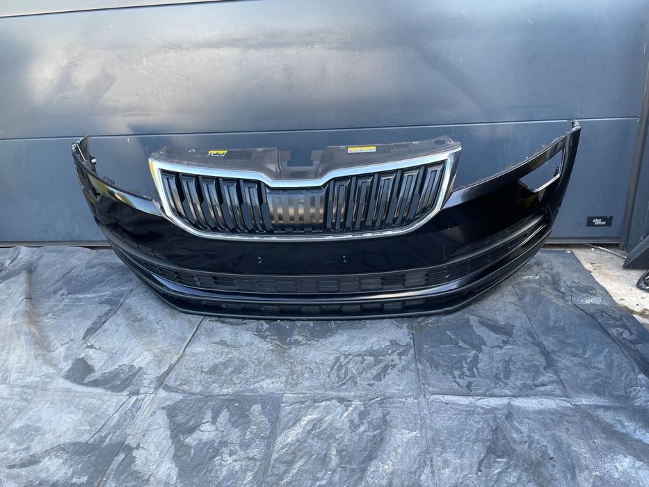 SKODA KAROQ zderzak przód kompletny LF9R kompletny