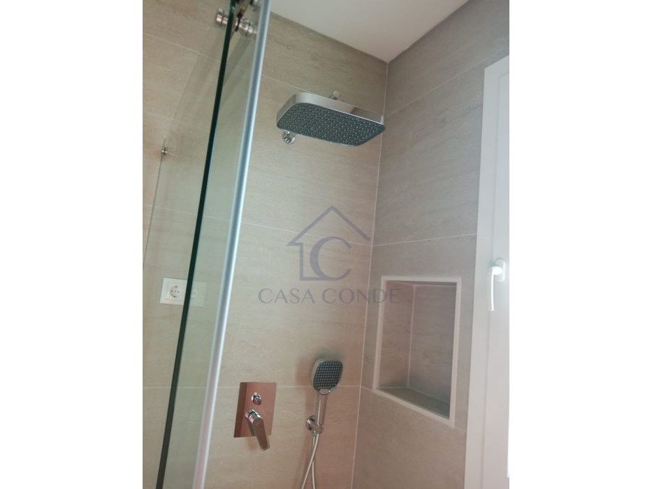 Moradia T4 Duplex com piscina, 180 m², acabamentos de luxo