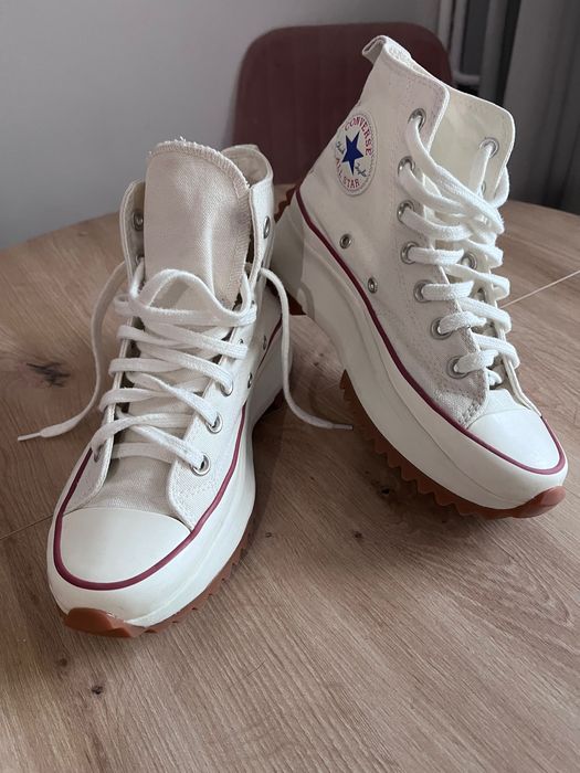 Wysokie trampki Converse na platformie