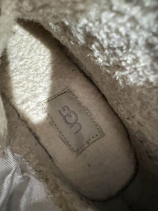 UGG жіночі зимові