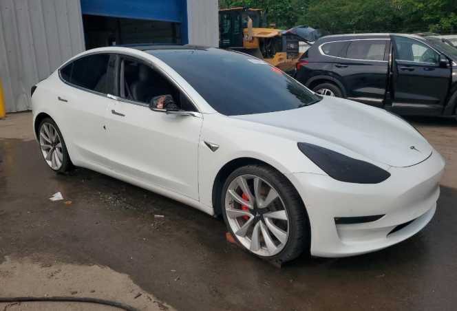 Передній бампер TESLA MODEL 3 тесла модел 3 розборка шрот