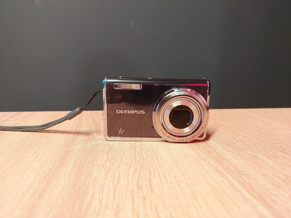 Olympus FE-5020 цифровий фотоапарат