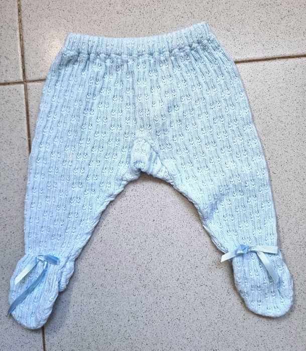 Calças azuis claras com pés e lacinhos El Corte Inglés, recém-nascido