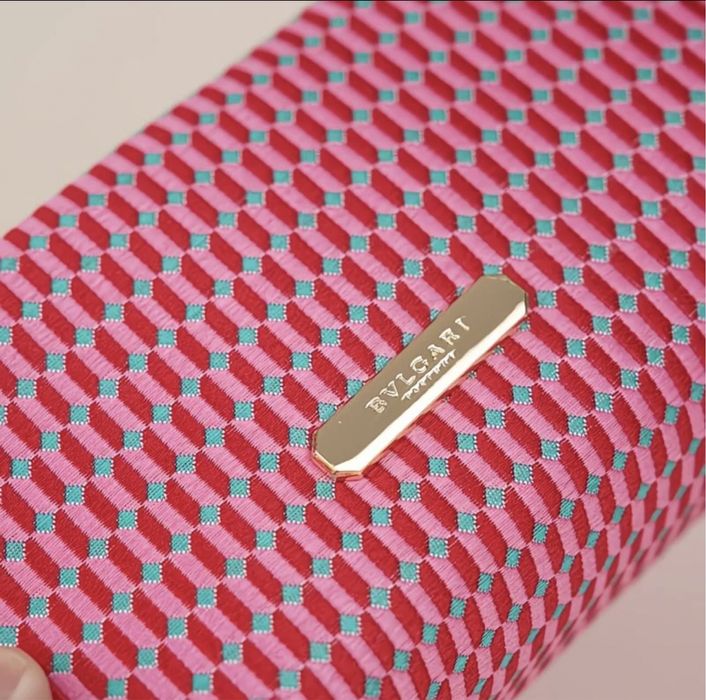 Bvlgari / Косметичка яскрава нова вмістка