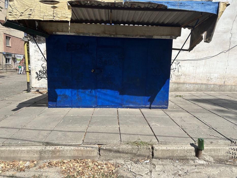 Металевий кіоск вагончик бытовка металлическая домик ларек