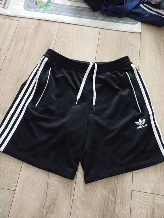 Spodenki szorty Adidas Originals, rozmiar M