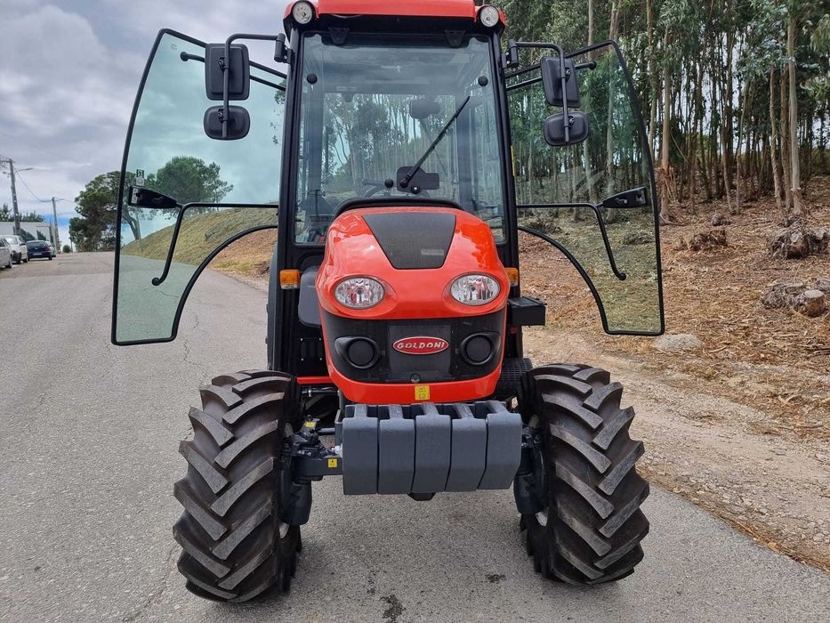 Trator GOLDONI 50HP Cabinado (NOVO)