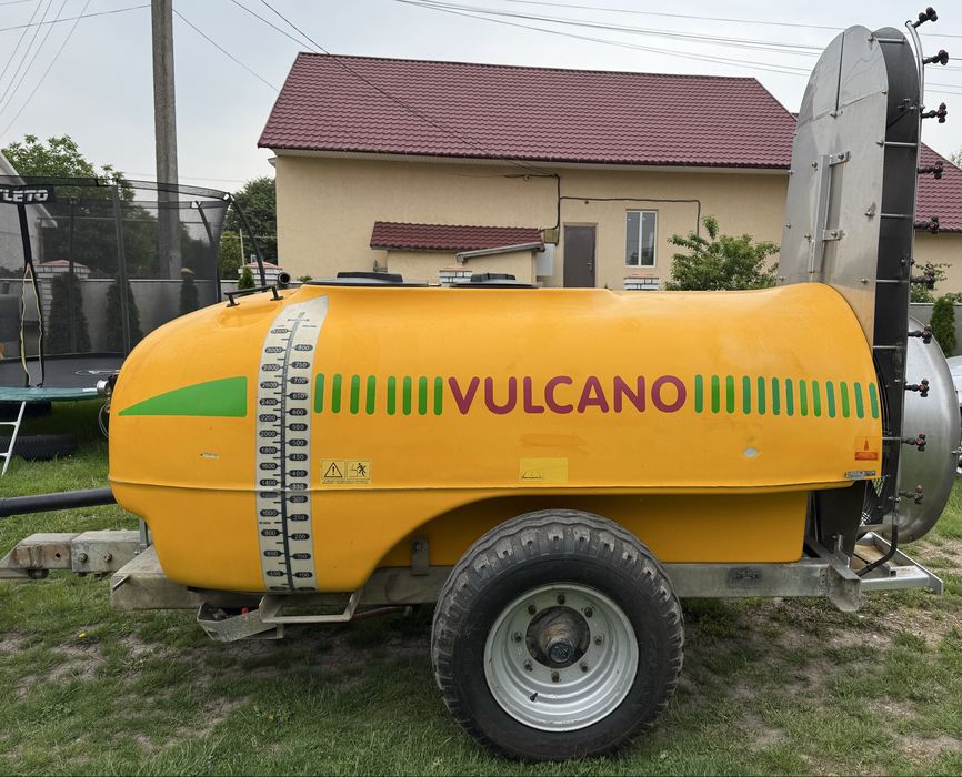 Оприскувач садовий на 3 000 літрів