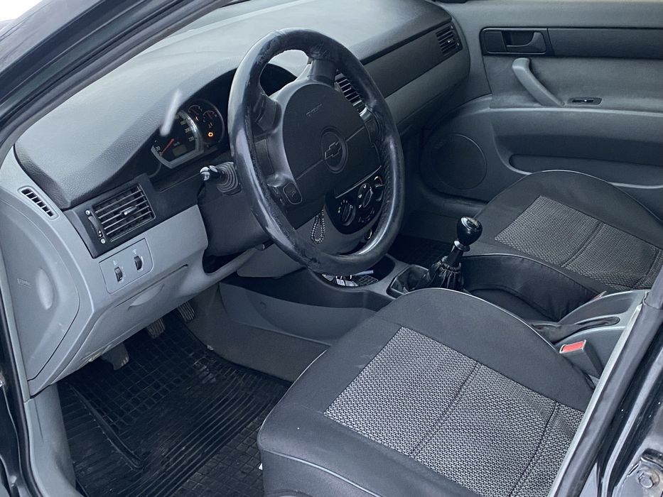 Шевроле Лачетти 1.6 бензин