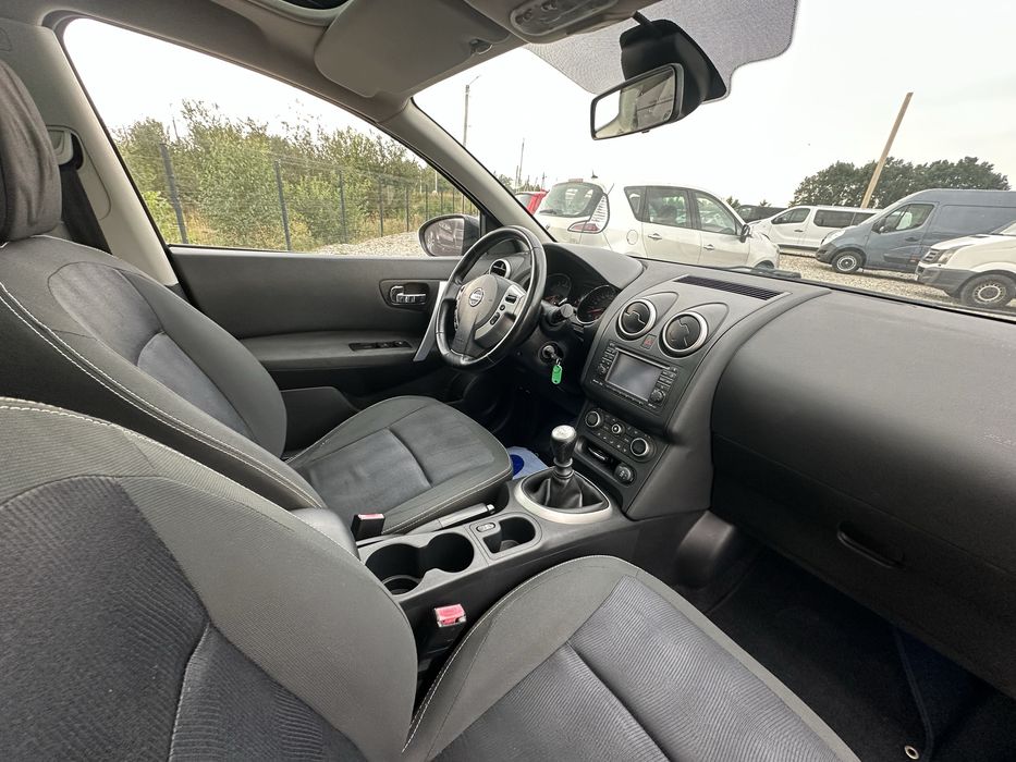 Nissan кашкай +2 свіжо пригнаний сертифікований в дуже гарному стані по всіх питаннях телефонуйте