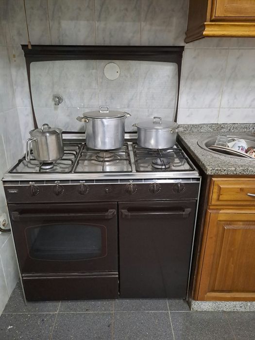 Fogão a gás com forno