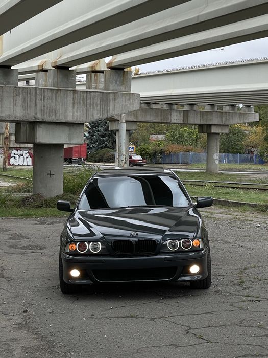 BMW E39 3.0i MT