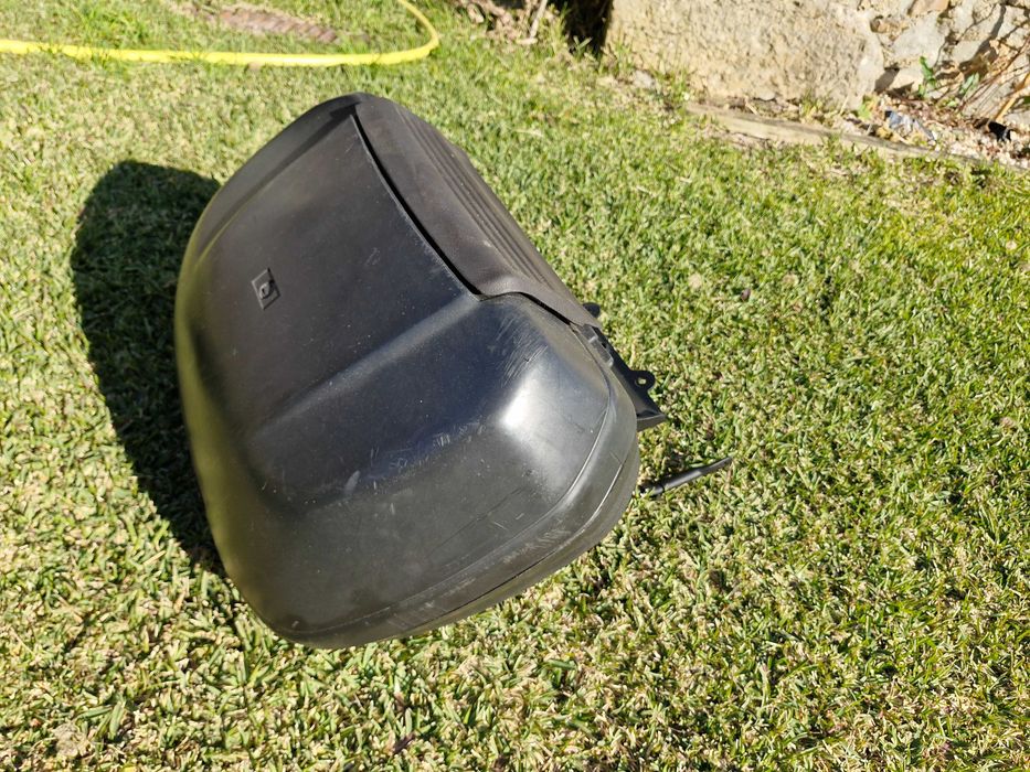 Top case com suporte Gsr600