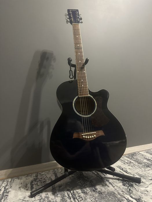 Акустична гітара maxtone