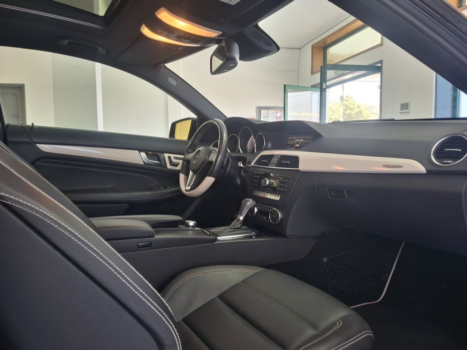 Mercedes-Benz C220 D AMG EDITION1