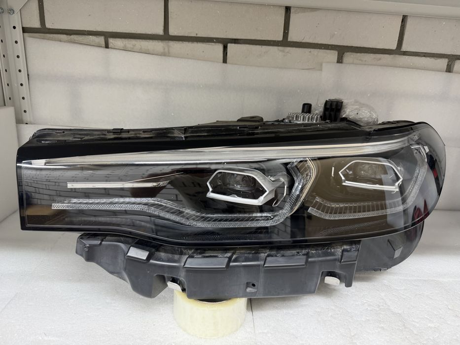 Фари фара передняя BMW X7 G07 USA Adaptive Led