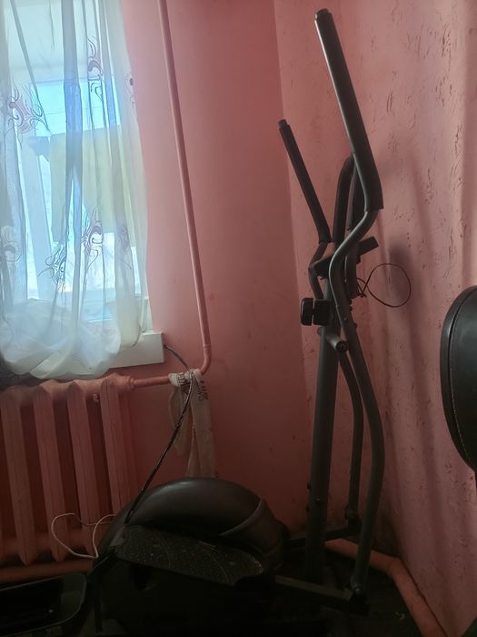 Продам тренажер орби трек
