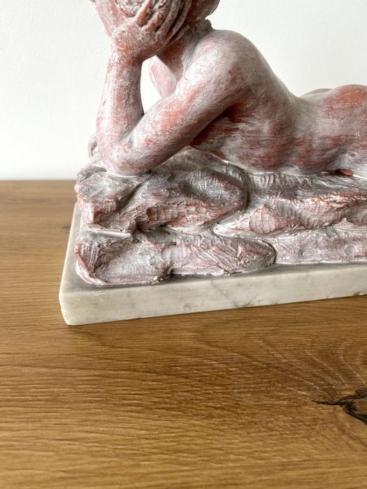 Estátua mármore Rosa pequena