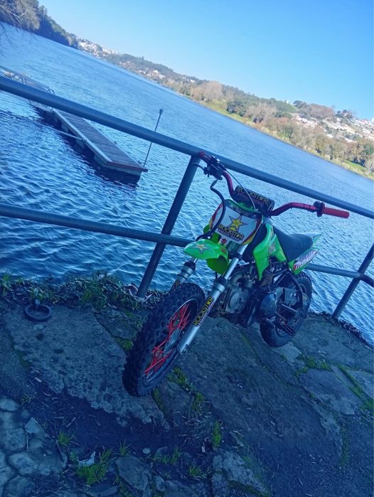 Vendo pitbike  usada 125cc semi automatica