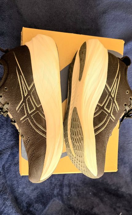 ASICS Gel Nimbus 26 – Pouquíssimo uso, praticamente novo!