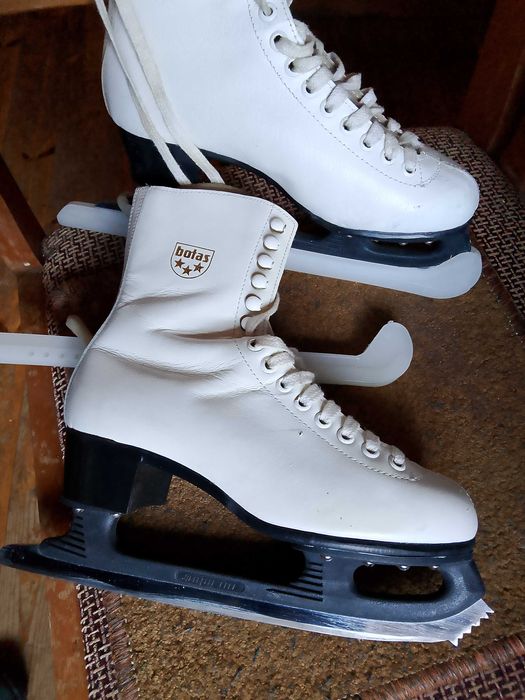 Коньки ковзани Botas длина стельки 23 см в отличном состоянии