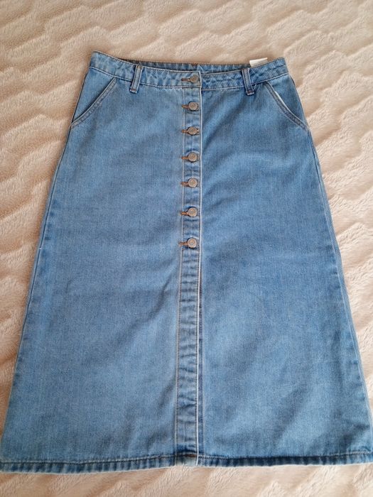 Джинсова спідниця міді розмір М