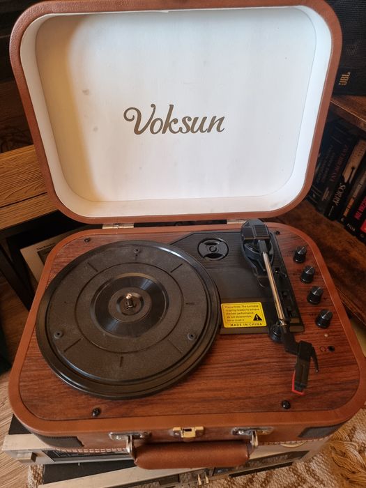 Gramofon Voksun, USB, Radio