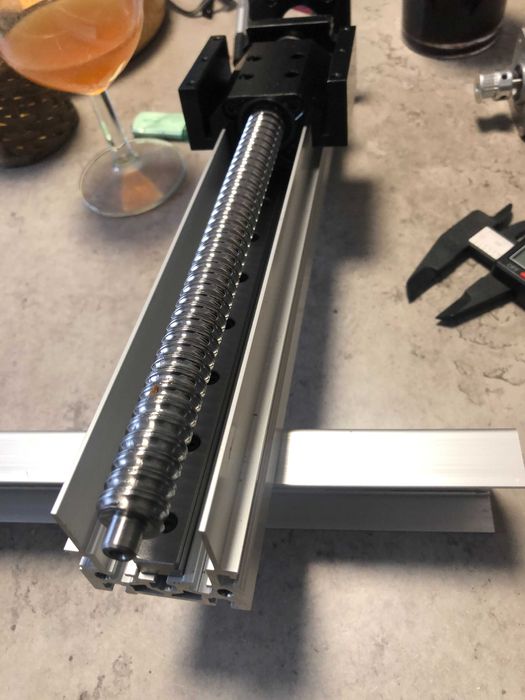 cnc  prowadnica liniowa z silnikiem