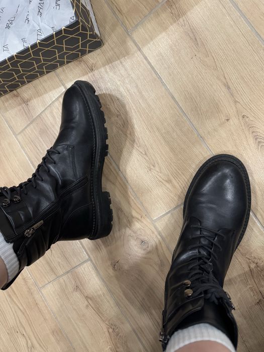 Чоботи шкіряні чорні