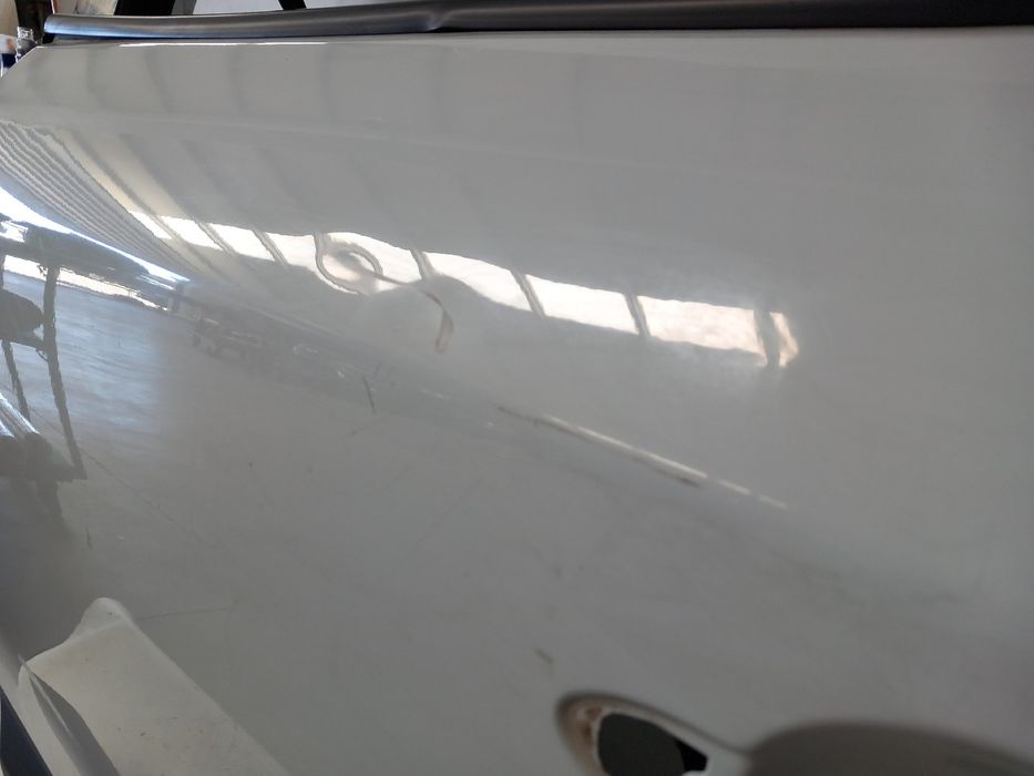 Porta trás esquerda RENAULT Megane III Grandtour (KZ0/1)
