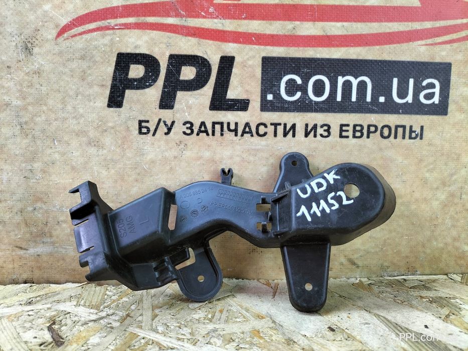 Mercedes C W205 AMG 14- универсал Кронштейн заднего бампера левый