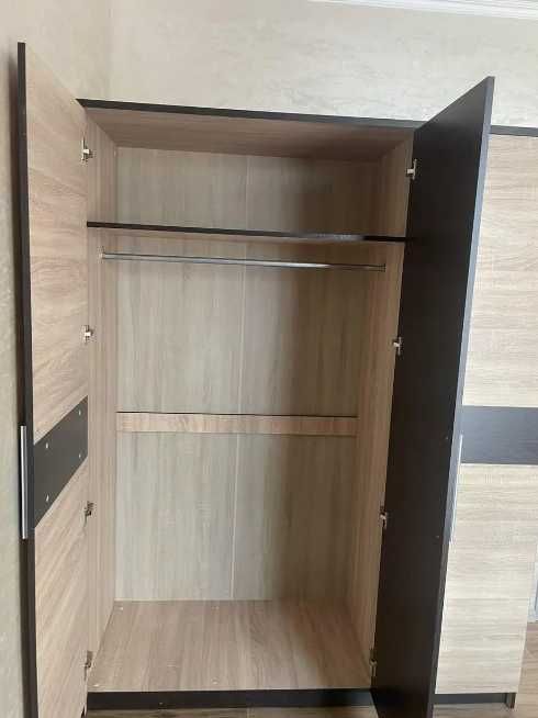 Нова Шафа зі складу. Шафа Вероніка 156*56*203 Дуб самоа венге