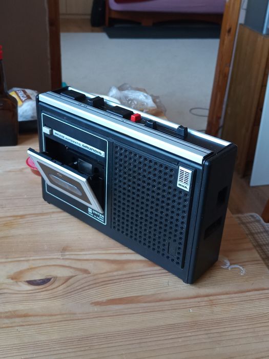 Nowy Magnetofon kasetowy przenośny MK232 UNITRA GRUNDIG deck tape prl