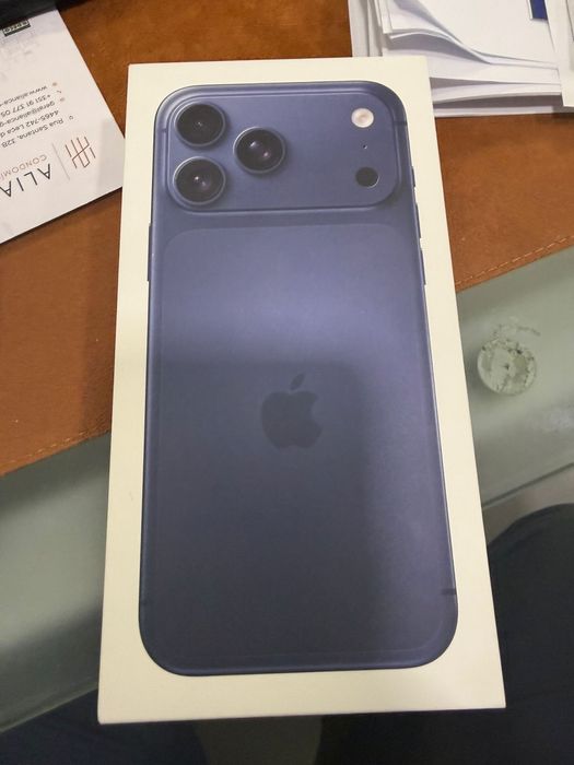 Iphone 17 Pro Max 256gb Azul (selado)