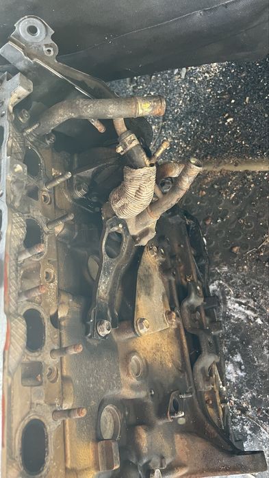 Розбираю двигун мазда 2.0 д RF5C