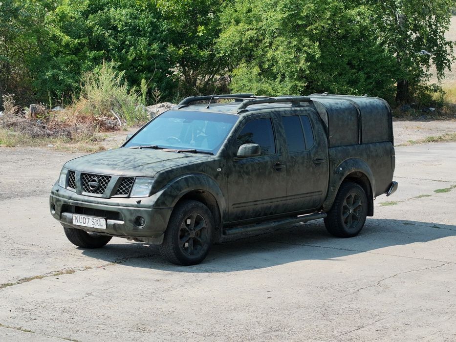 авто Nissan Navara 4x4