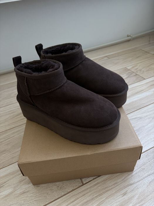 UGG Classic Tasman
