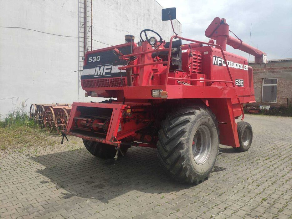 Комбайн Massey Ferguson 530