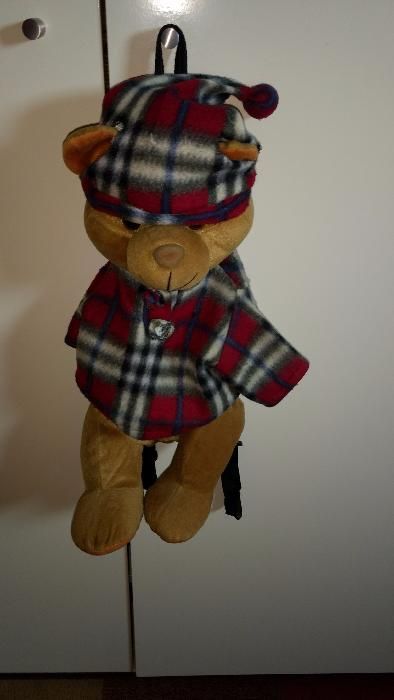 Cute teddy bear that also functions as a backpack for storing pajamas