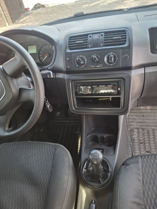 Автомобіль шкода фабія