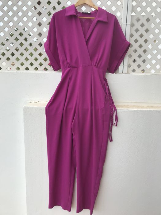 Macacão novo com etiqueta.