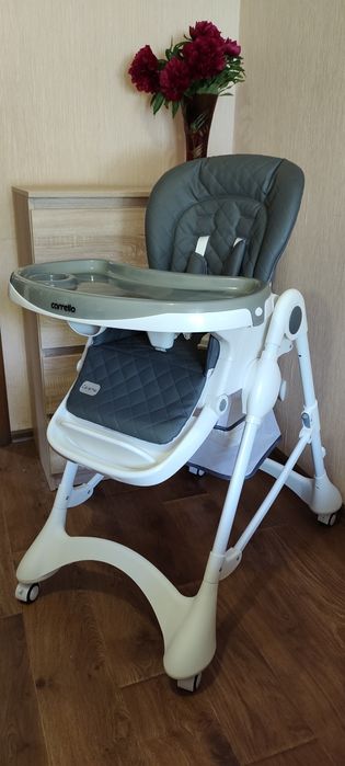 Стільчик для годування CARRELLO Caramel